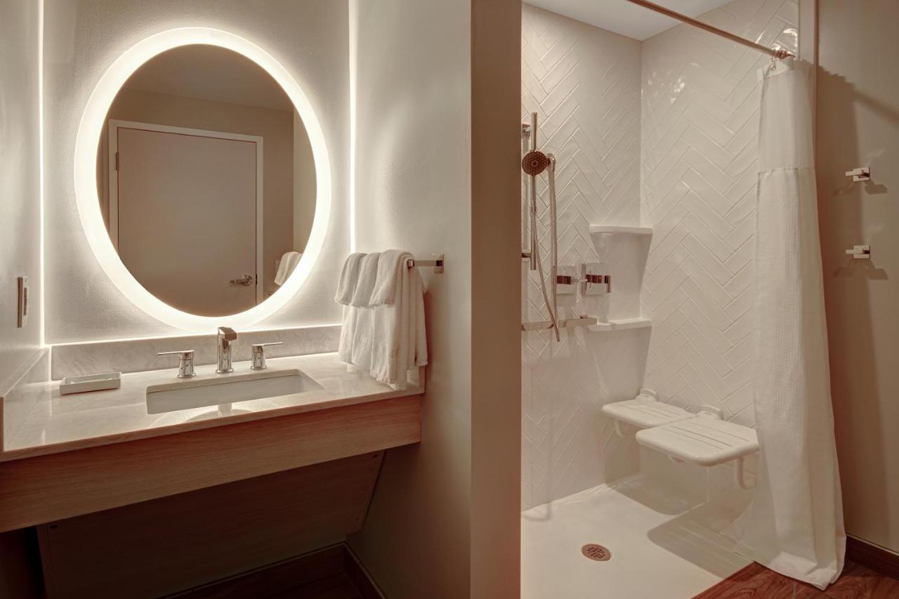 Towneplace Suites By Marriott Cincinnati Airport South ฟลอเรนซ์ ภายนอก รูปภาพ